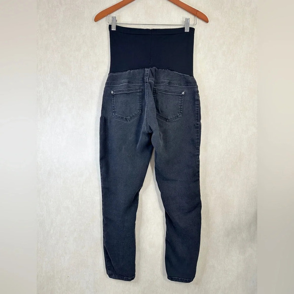 Bella Vida Maternity Jeggings Black Wash - Picture 2 of 11